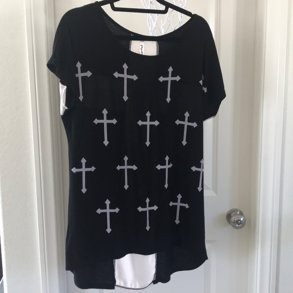 Black & white oversized top